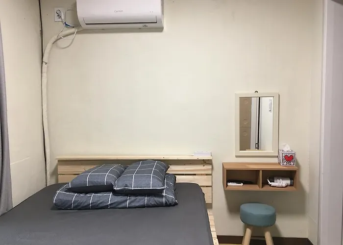 Take 1 Guesthouse Hongdae