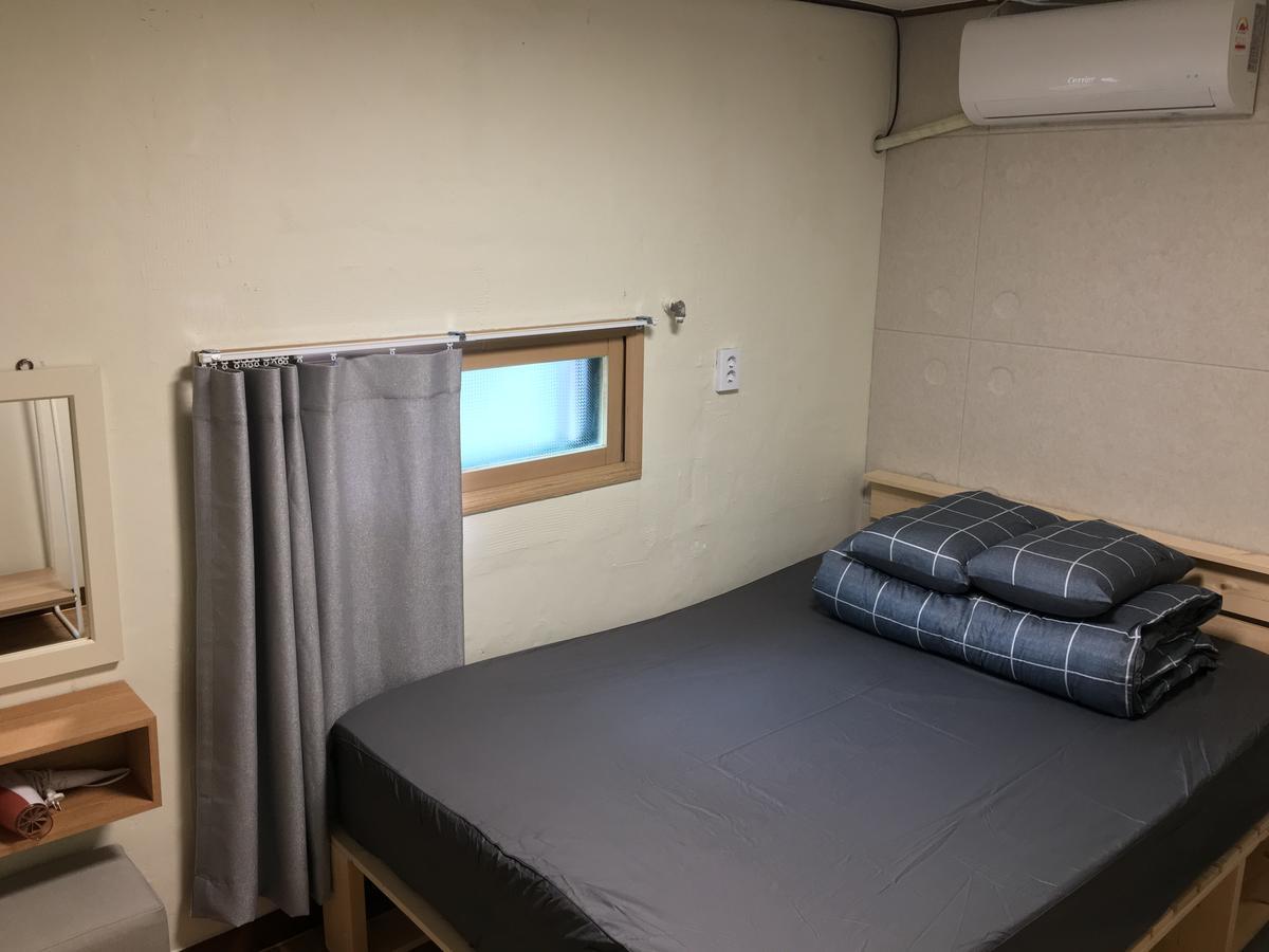Hostel Take 1 Hongdae